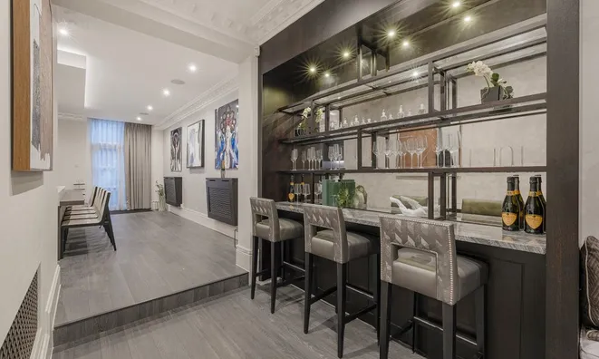 Недвижимость Hans Road: 15