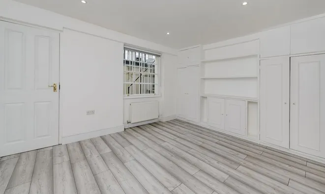 Недвижимость Hasker Street: 1