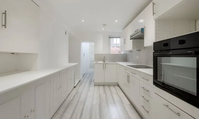 Недвижимость Hasker Street: 3