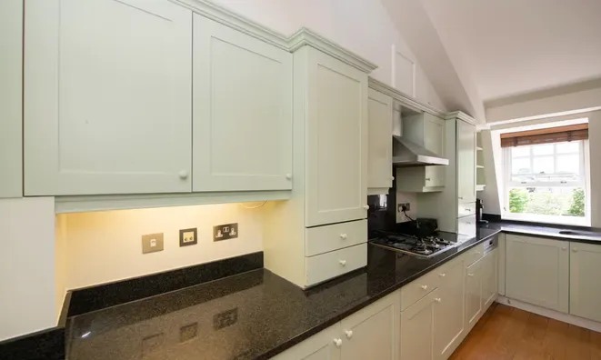 Недвижимость Egerton Gardens: 24