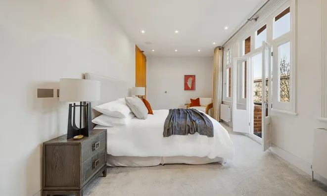 Недвижимость Tite Street: 2