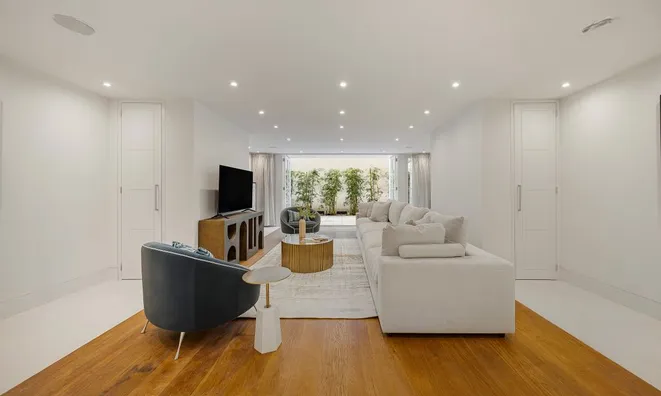 Недвижимость Tite Street: 15