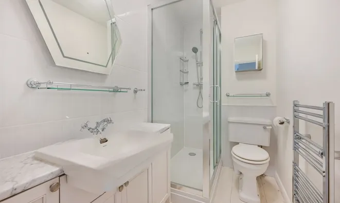 Недвижимость Cathnor Road: 1