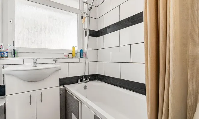 Недвижимость Flaxman Road: 18