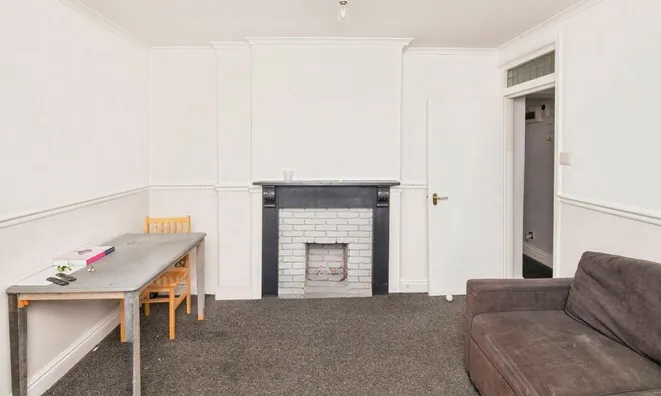 Недвижимость Albion Avenue: 5