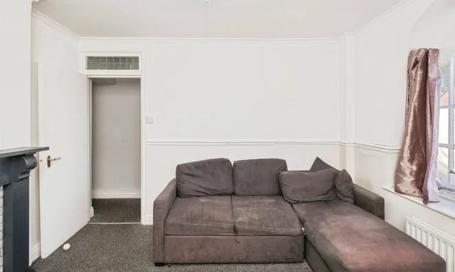 Недвижимость Albion Avenue: 6