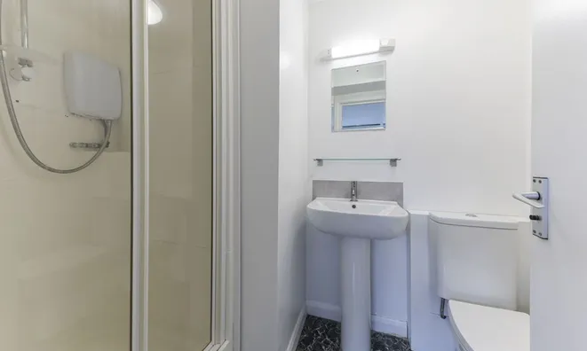 Недвижимость 3 Adamson Road: 5