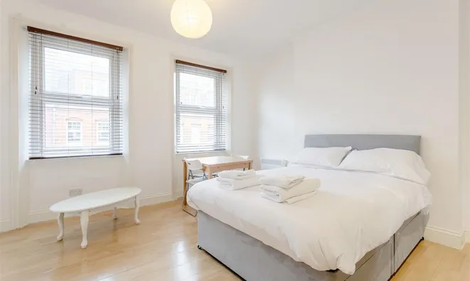 Недвижимость Charleville Road: 5