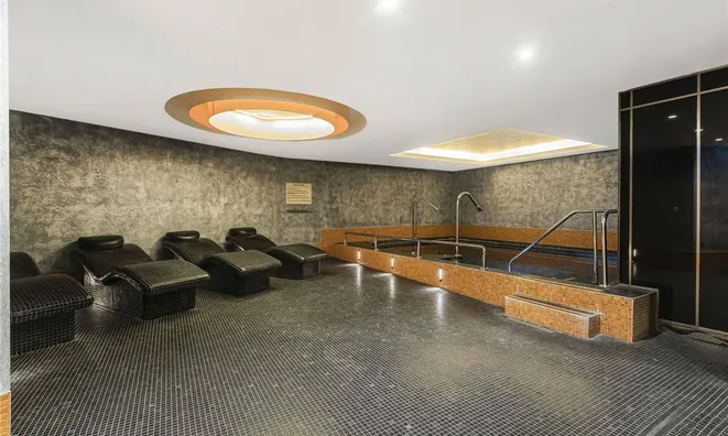 Недвижимость Eagle Point, City Road: 12