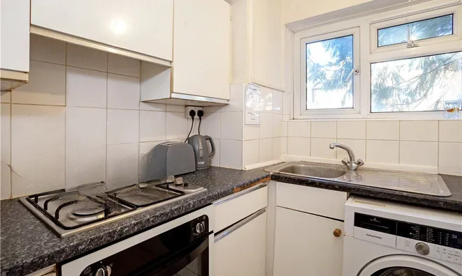 Недвижимость Bedser Court, Clarence Walk: 2