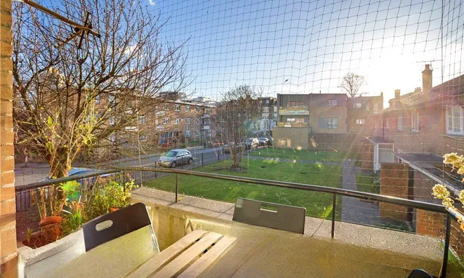 Недвижимость Bedser Court, Clarence Walk: 13