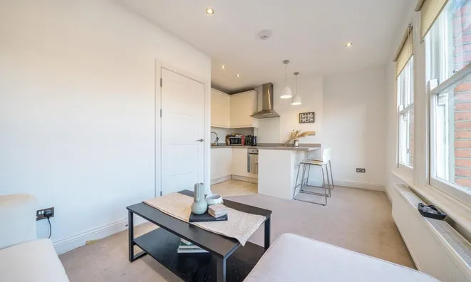 Недвижимость St Johns Hill, Battersea: 3