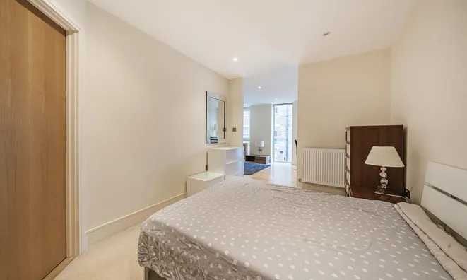 Недвижимость Printers Road, Stockwell: 4