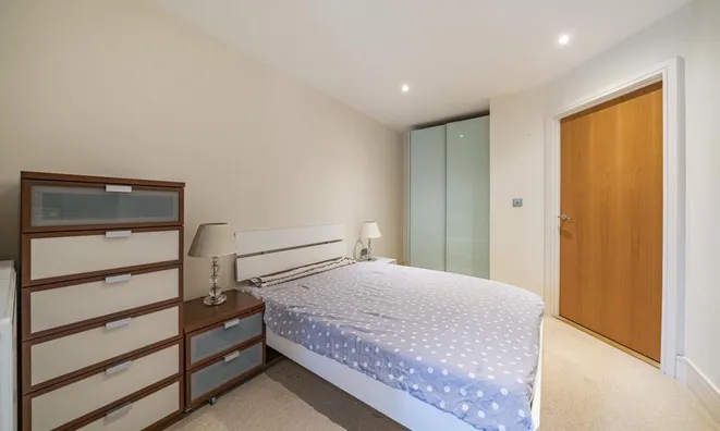 Недвижимость Printers Road, Stockwell: 9