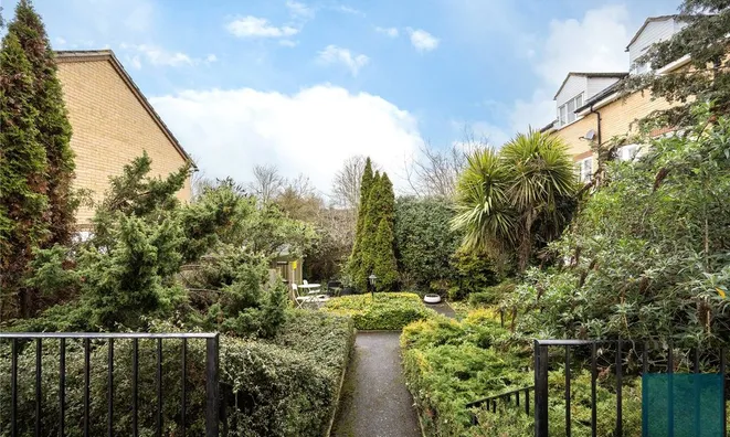 Недвижимость Dover Close, Cricklewood: 9