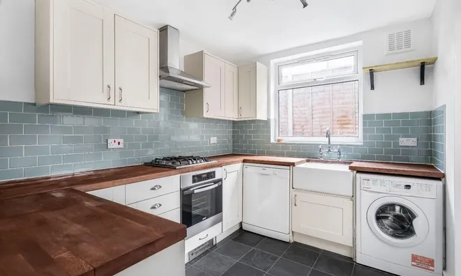 Недвижимость Coldharbour Lane: 8