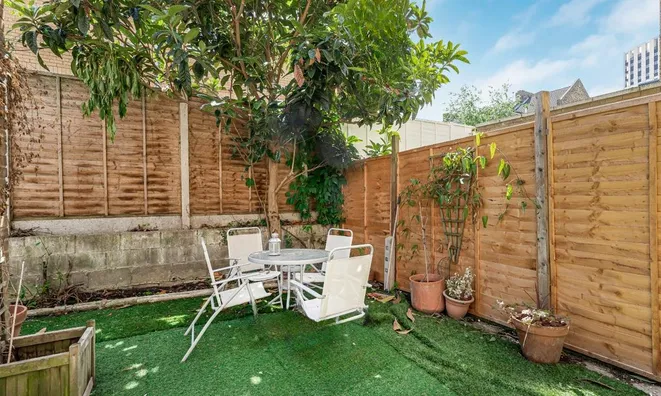 Недвижимость Coldharbour Lane: 10