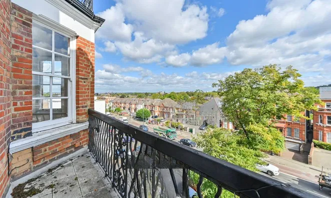 Недвижимость Shoot Up Hill, Mapesbury Estate: 4