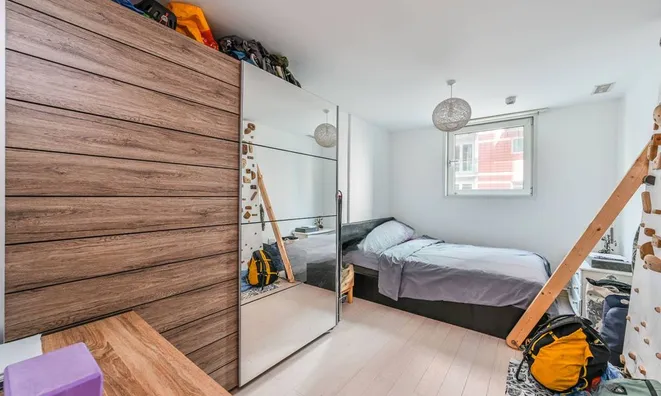 Недвижимость Salamanca Place, Albert Embankment: 1