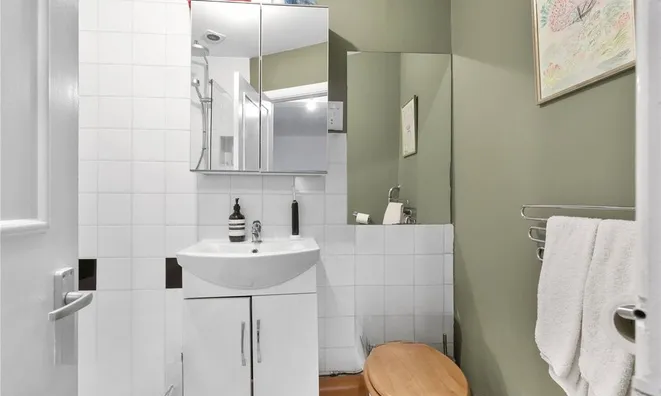 Недвижимость Old Castle Street: 2