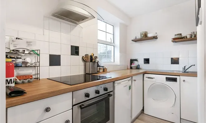 Недвижимость Old Castle Street: 9