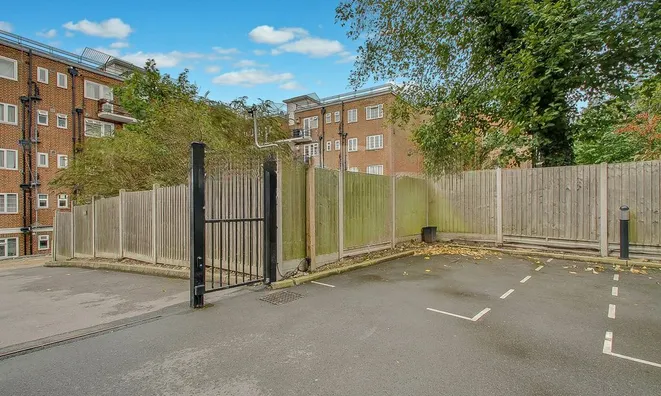 Недвижимость Dollis Hill Lane: 5