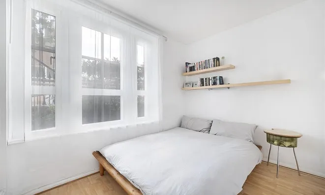 Недвижимость Wilmot Street: 3