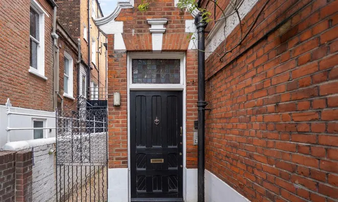 Недвижимость Coolhurst Road: 16