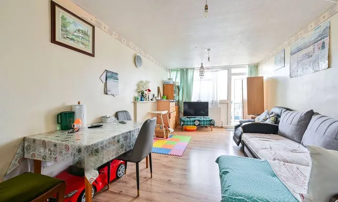 Недвижимость Deverell Street, Borough: 4