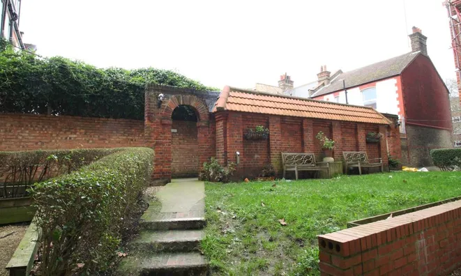 Недвижимость Brixton Hill: 8