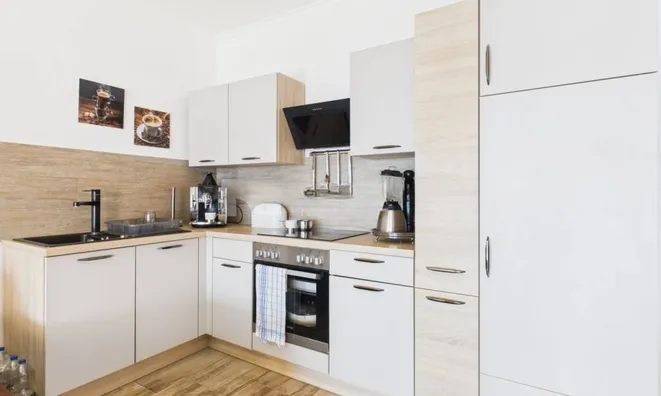 Недвижимость Трехкомнатная квартира, Центр: 6