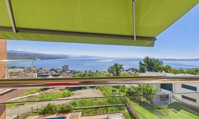 Недвижимость Трехкомнатная квартира, Центр: 14