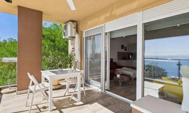 Недвижимость Трехкомнатная квартира, Центр: 18