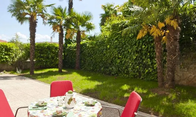 Недвижимость Трехкомнатная квартира Центр: 2