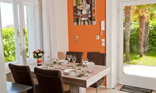 Недвижимость Трехкомнатная квартира Центр: 4