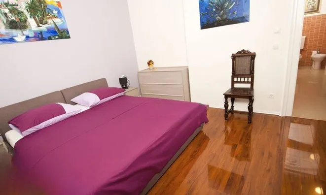 Недвижимость Трехкомнатная квартира Центр: 7