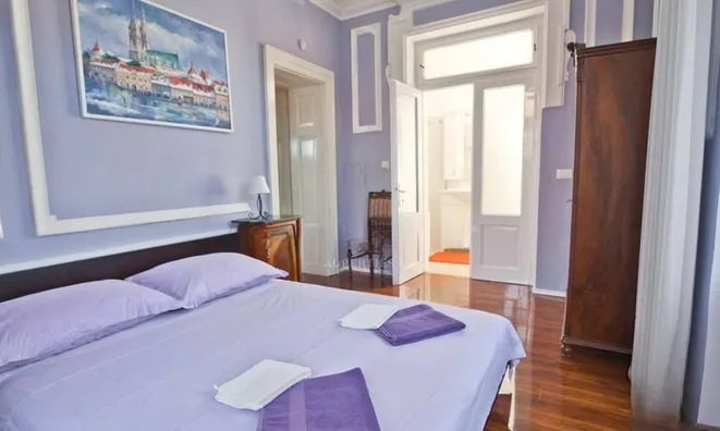 Недвижимость Трехкомнатная квартира Центр: 9