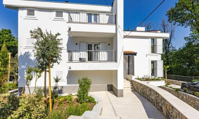 Недвижимость Семейный дом 313 м², Опатия: 5