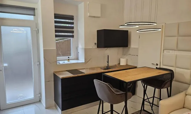 Недвижимость Однокомнатная квартира Центр: 6