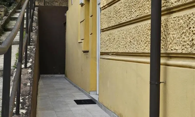 Недвижимость Однокомнатная квартира Центр: 9