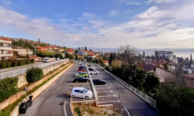 Недвижимость Двухкомнатная квартира Оприч: 14