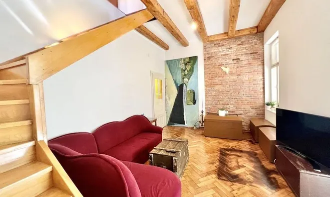 Недвижимость Трехкомнатная квартира Центр: 4