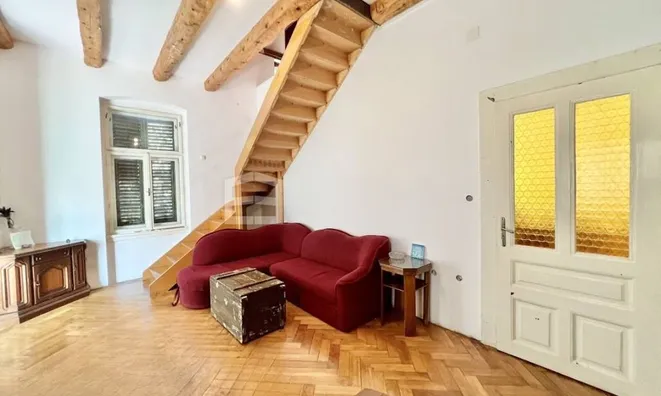 Недвижимость Трехкомнатная квартира Центр: 9