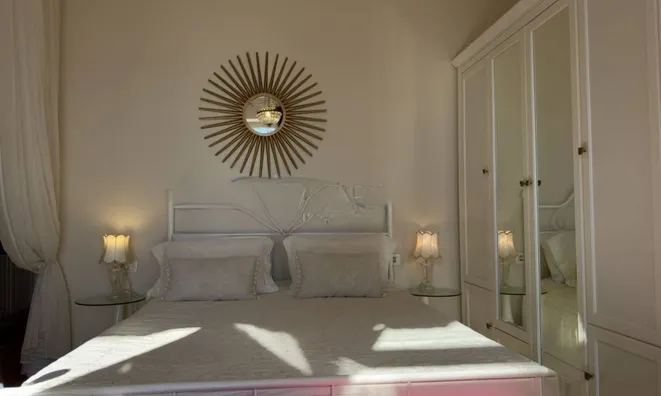 Недвижимость Однокомнатная квартира, Центр: 7