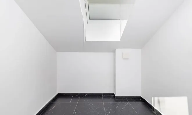 Недвижимость Четырехкомнатная квартира Центр: 8