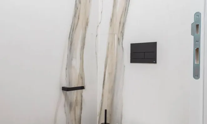 Недвижимость Четырехкомнатная квартира Центр: 23