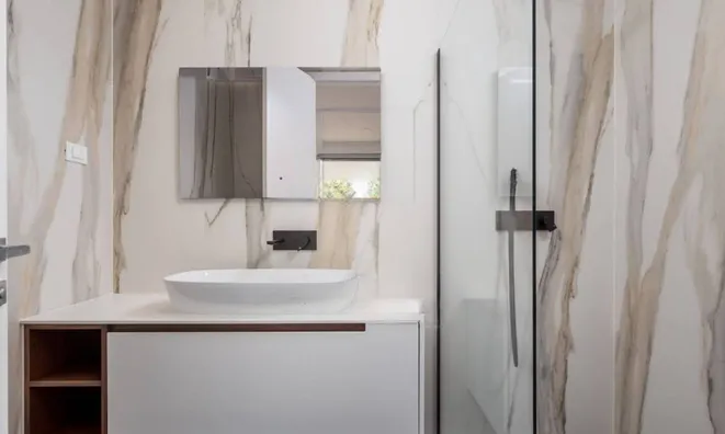 Недвижимость Четырехкомнатная квартира Центр: 24