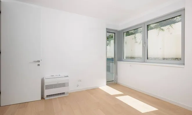 Недвижимость Трехкомнатная квартира в Центре: 9