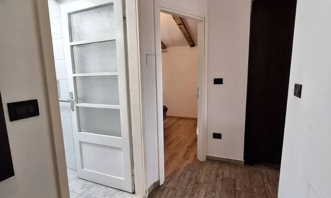 Недвижимость Трехкомнатная квартира в центре: 14