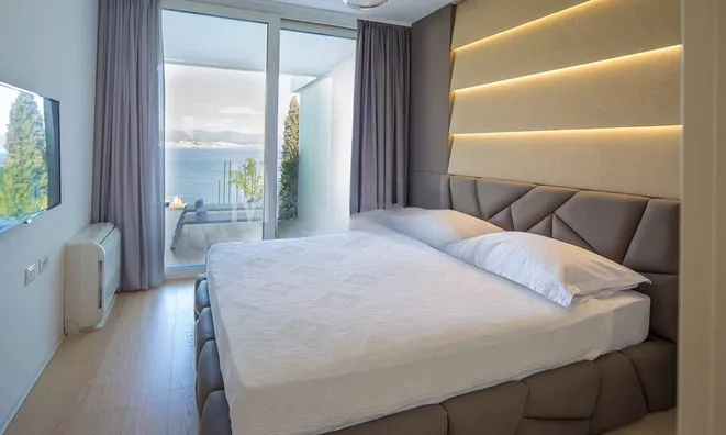 Недвижимость Двухкомнатная квартира в центре Опатии: 11